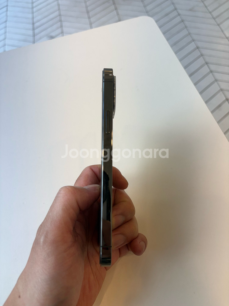 아이폰12프로 256GB 팝니다--3