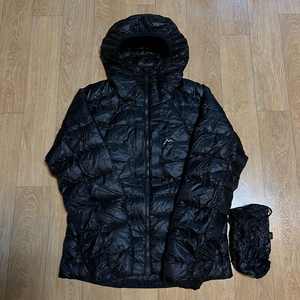 케일 라이트 다운 자켓