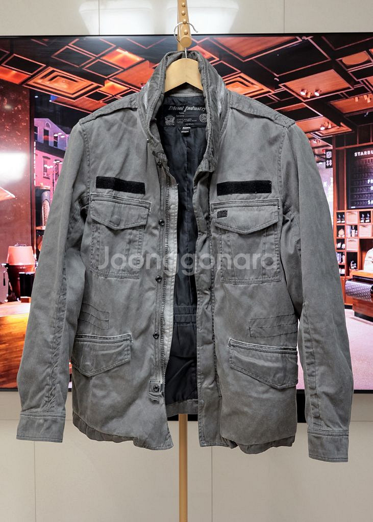 감성 워커들의 필수템 디젤 밀리터리 자켓--1