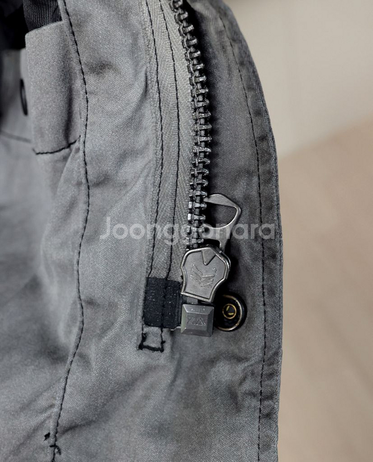 감성 워커들의 필수템 디젤 밀리터리 자켓--5