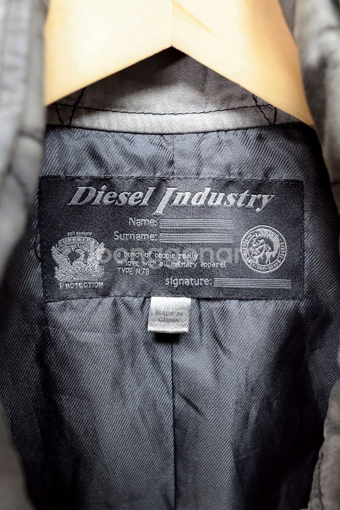 감성 워커들의 필수템 디젤 밀리터리 자켓--4