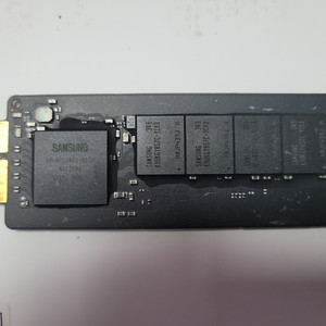 애플 정품 맥북 SSD 1TB 판매합니다