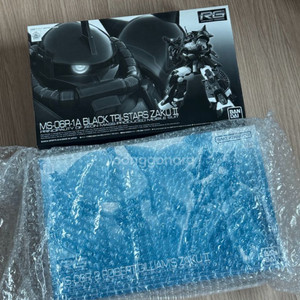 건담 rg 자쿠 로버트길리엄 검은삼연성