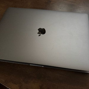 맥북프로 16인치 1TB 팝니다