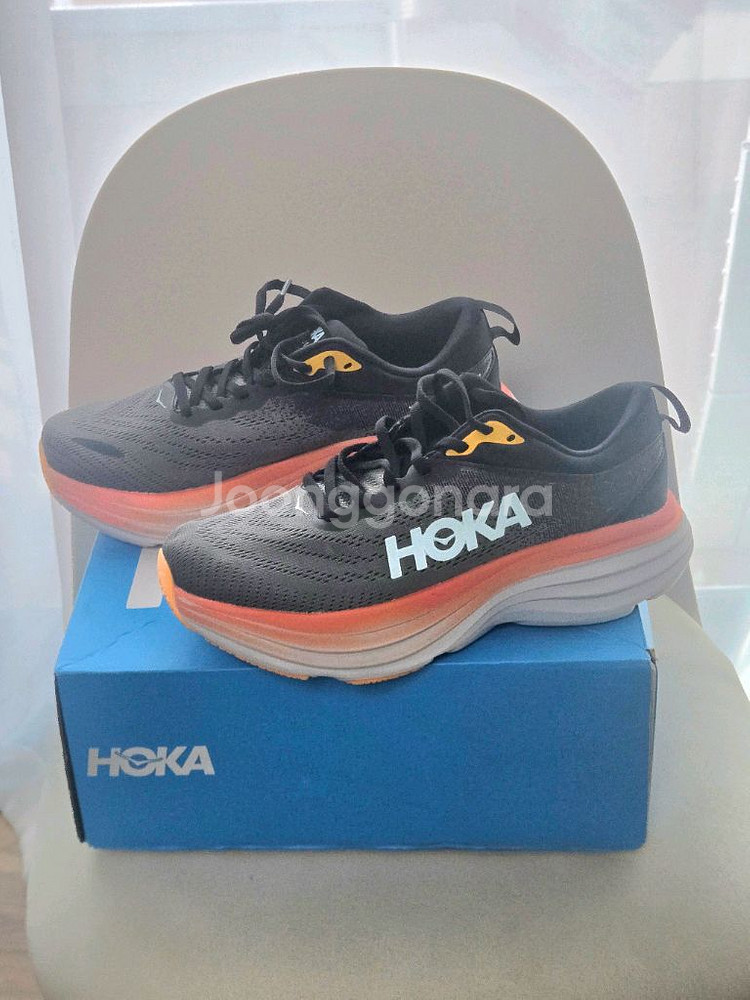 호카본디8런닝화275--0