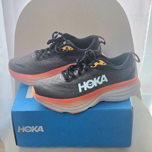 호카본디8런닝화275