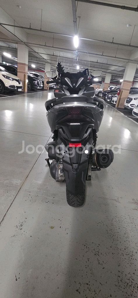 혼다 스쿠터 포르자300--3