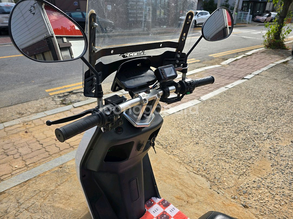 킴스트 다이스 전기 오토바이 전동 스쿠터 블랙박스--5