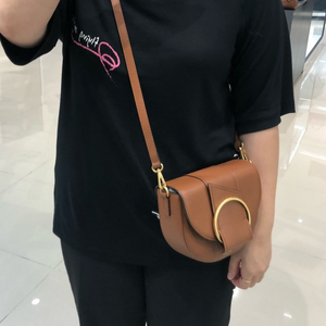 오야니 크로스백 소가죽 가방