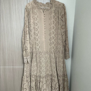 칼라거펠트 펀칭 원피스 100 (77반-88반)