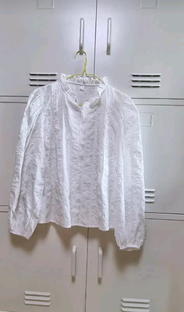 프릴 핀턱 블라우스 - 아이보리--7