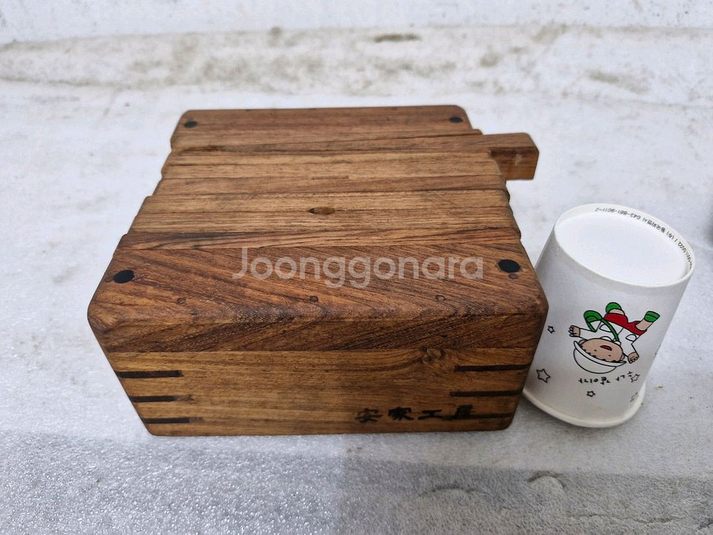 도장 팔때 사용되는 고정틀 참죽나무 입니다--0