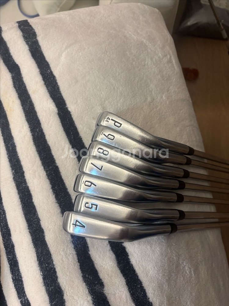타이틀리스트 T150\T200 3세대 아이언세트 팝니다--0