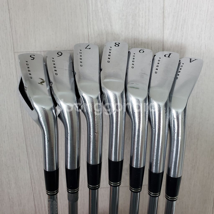 스릭슨 Z 525 포지드 아이언세트 7개구성세트 스틸--8