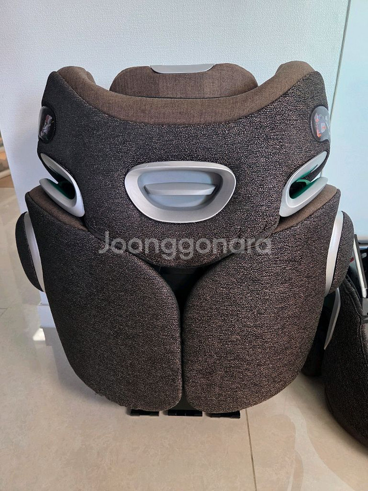 싸이벡스 솔루션 주니어 카시트--4