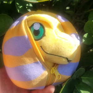 디지몬 팝업 수원 아구몬 부화인형 키링