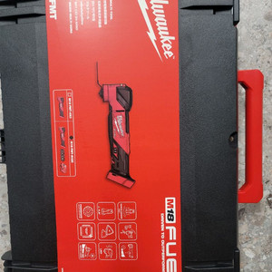밀워키 멀티커터 m18 fmt-502