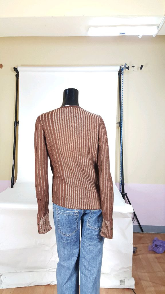 페라가모 마호가니색 쫄쫄이 울 여성 니트--4