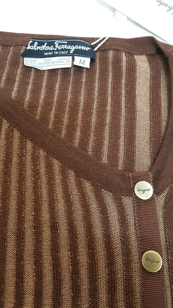 페라가모 마호가니색 쫄쫄이 울 여성 니트--8