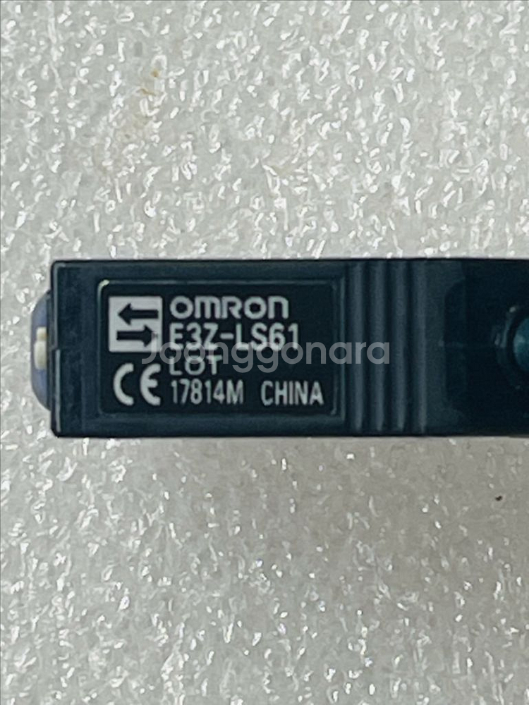 OMRON. E3Z-LS61.--2