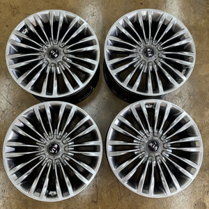 더 K9 19인치 순정휠세트 팝니다