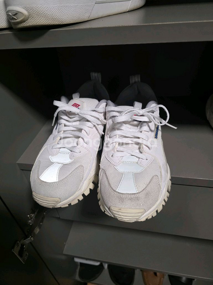 엄브로 범피 운동화 260--1