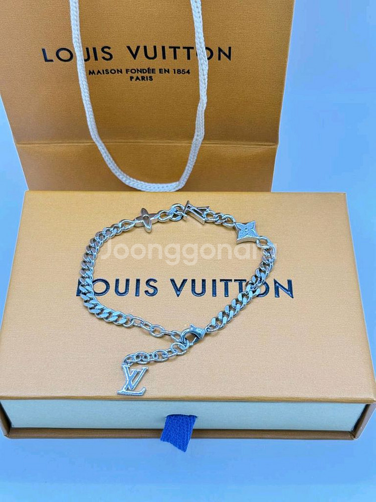 스파이크 (LV Spike) 팔찌--8