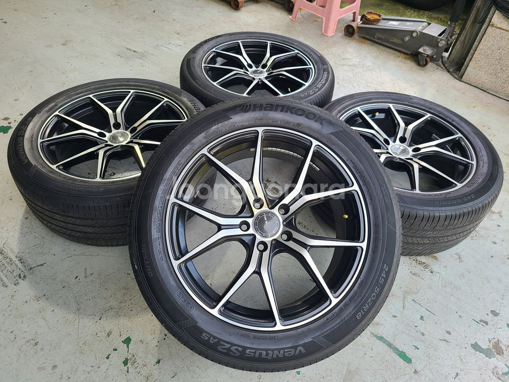 벨센 스포티지,투싼 중고 18인치 휠타이어 팝니다--0