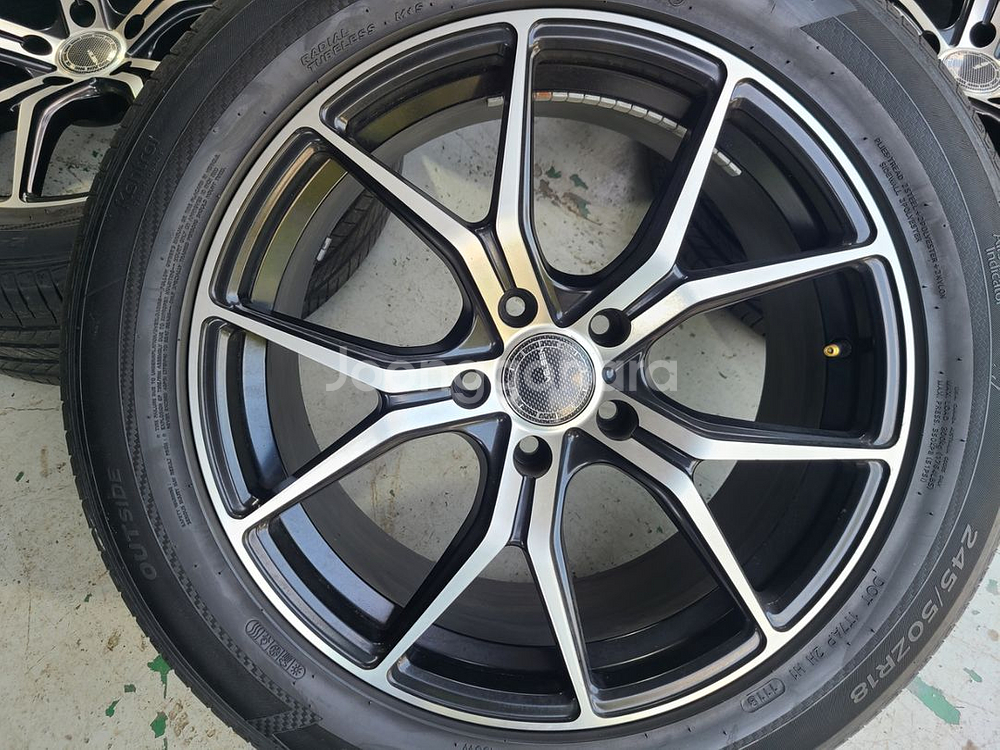 벨센 스포티지,투싼 중고 18인치 휠타이어 팝니다--1