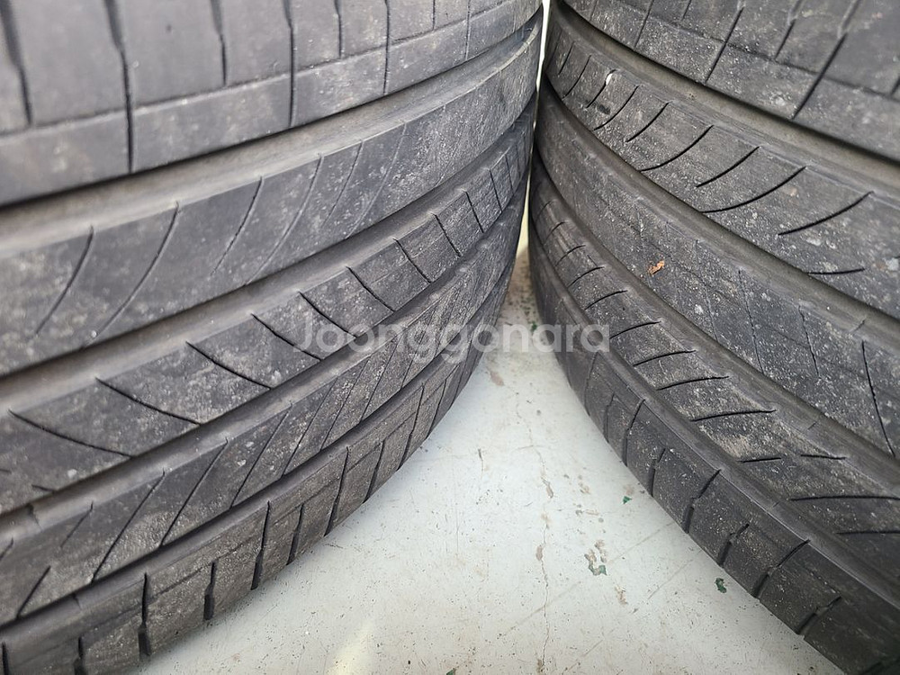 벨센 스포티지,투싼 중고 18인치 휠타이어 팝니다--6