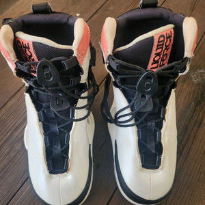 웨이크보드 리퀴드포스 바인딩 여성 이미지