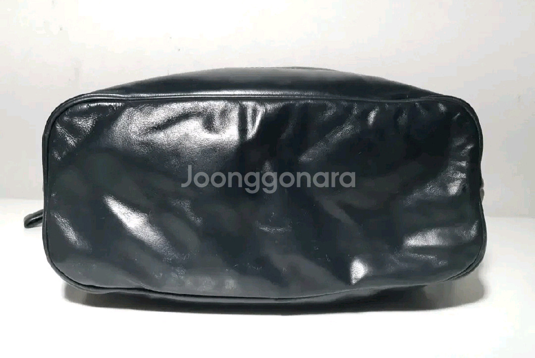 만다리나덕 양가죽 크로스백--2