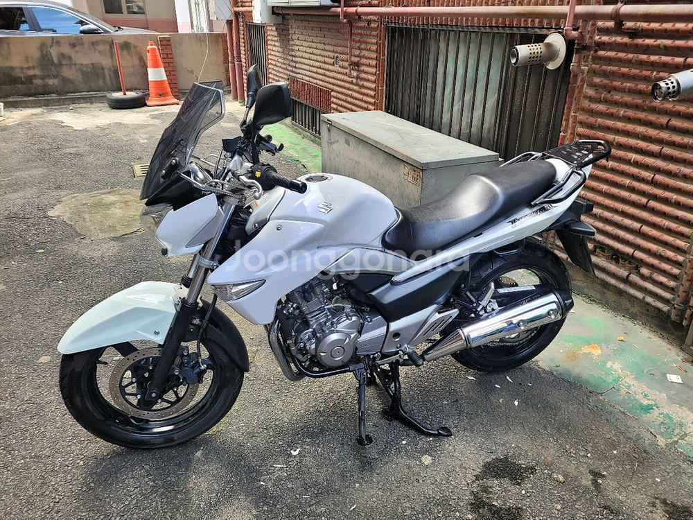 스즈키 이나즈마 250 팝니다--1