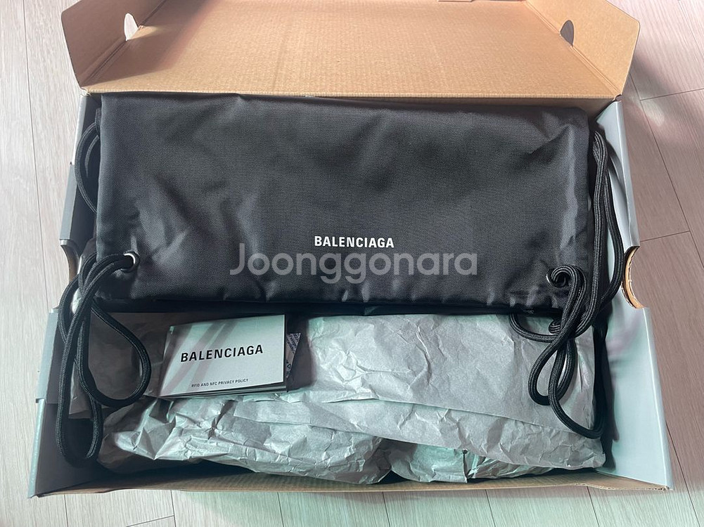 발렌시아가 6XL 블랙--5