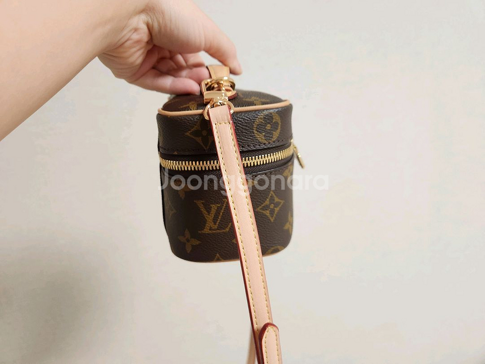 루이비통 니스나노 가방 팝니다--1