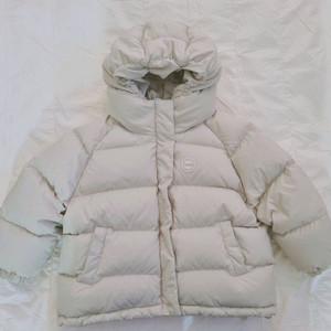 므므브 패딩 90사이즈