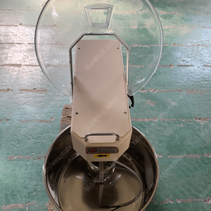 킴힐 스파이럴믹서 25kg KB-25S 중고제과제빵기계