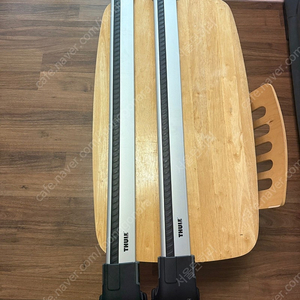 툴레 윙바엣지 루프박스 9595 실버 팝니다