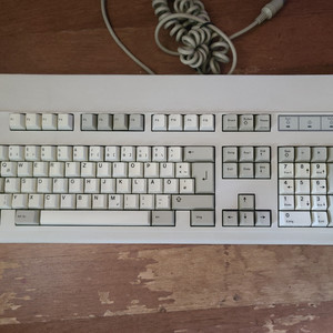G80-1000HGD 빈티지 키보드