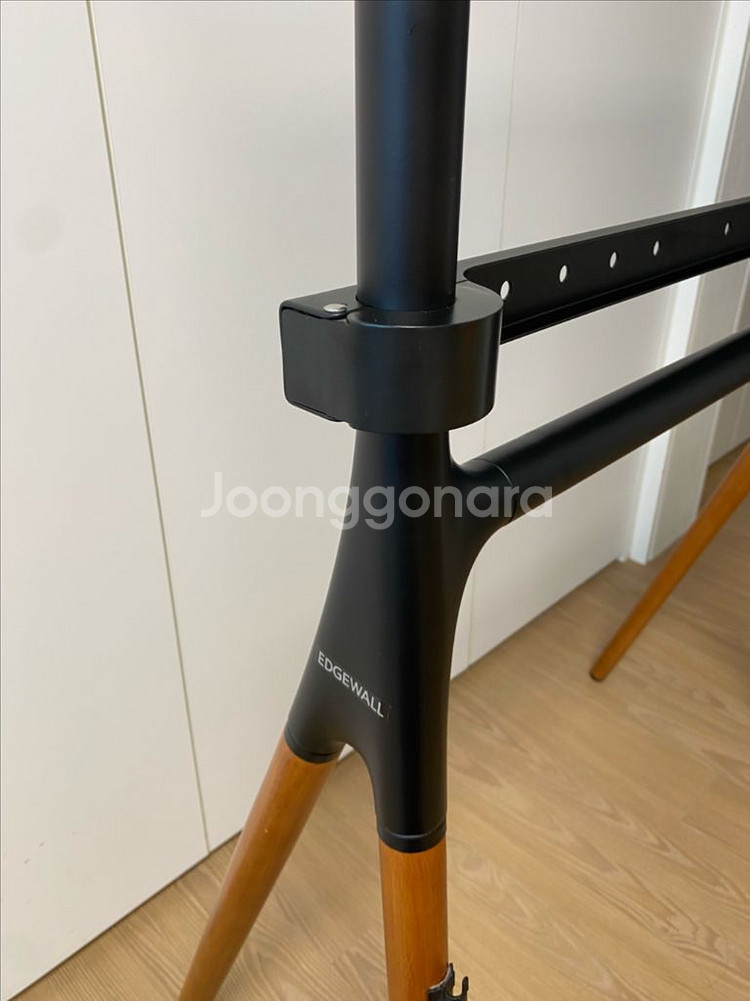 [EdgeM Arte] 이젤형 TV 스탠드 판매합니다.--6