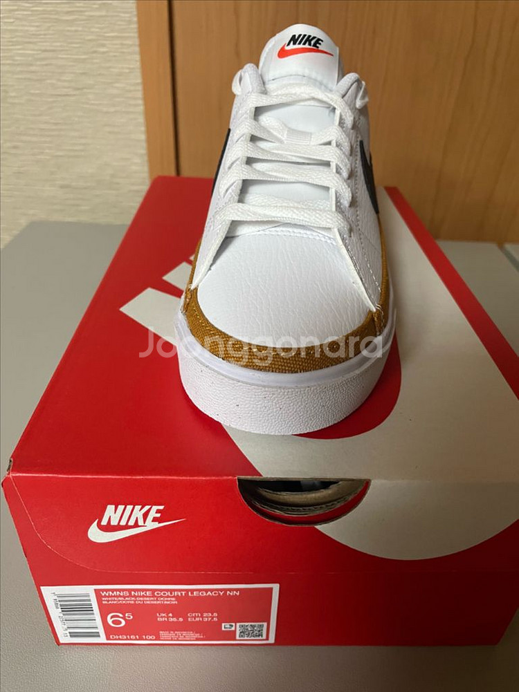 [신품] 나이키 스니커즈 235 판매--1