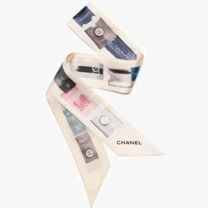샤넬 트윌리 방도 스카프 에크루/라이트베이지/멀티컬러
