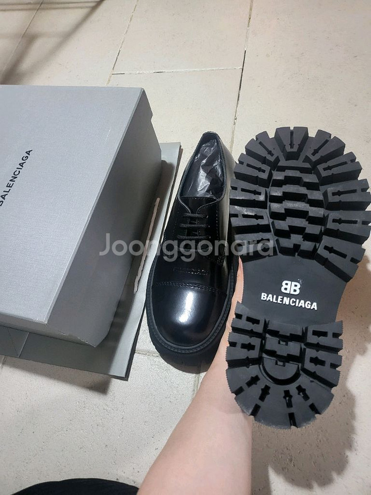 발렌시아가 트렉터 로퍼 블랙 새상품 신상품--3