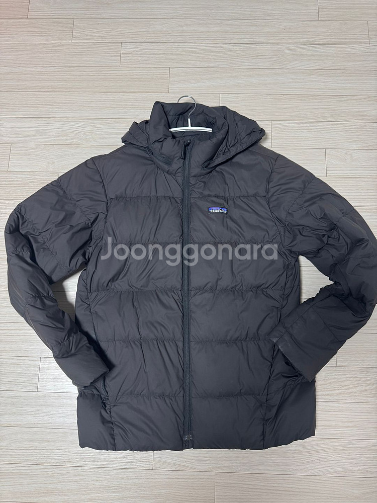 파타고니아 사일런트 다운 m 블랙--0