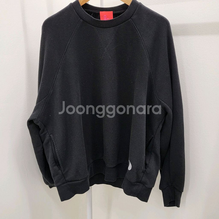 럭키슈에뜨 오버핏 맨투맨--0