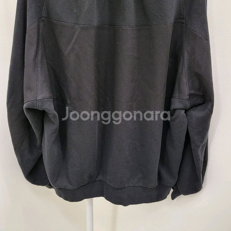 럭키슈에뜨 오버핏 맨투맨--7