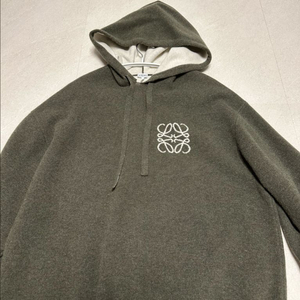 로에베 아나그램 자수 후드티 m 새상품급