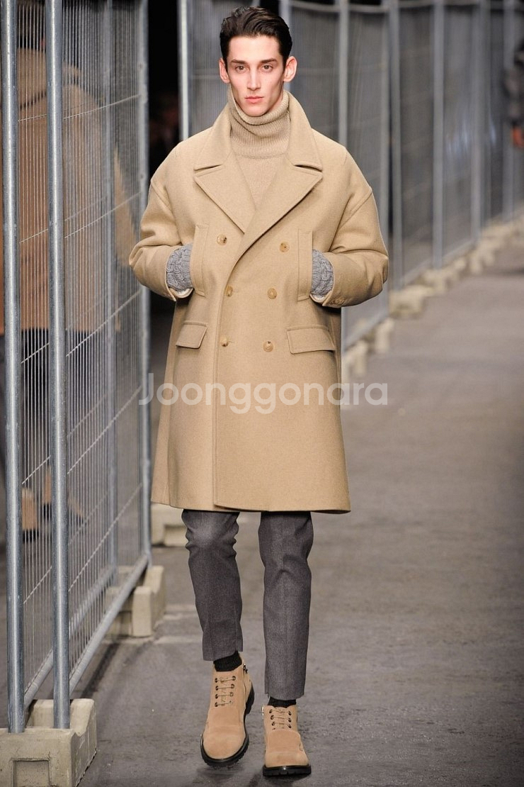 [46] 닐바렛 오버사이즈핏 코트 한정판--3