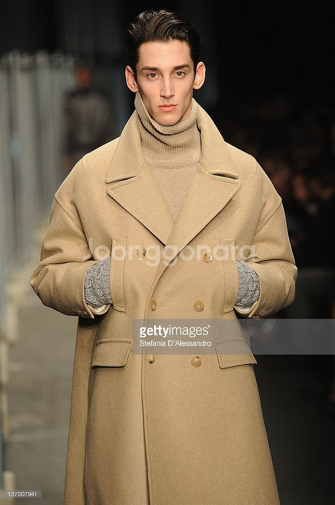 [46] 닐바렛 오버사이즈핏 코트 한정판--2