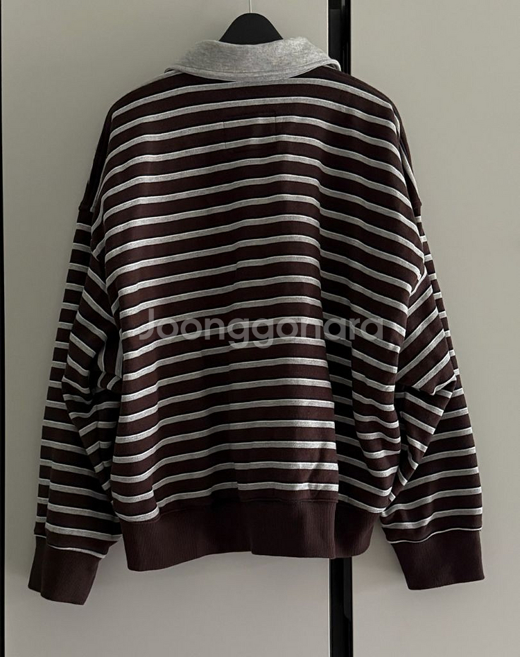 한섬 24 시스템 완판 스트라이프 칼라 스웻셔츠 타임--3